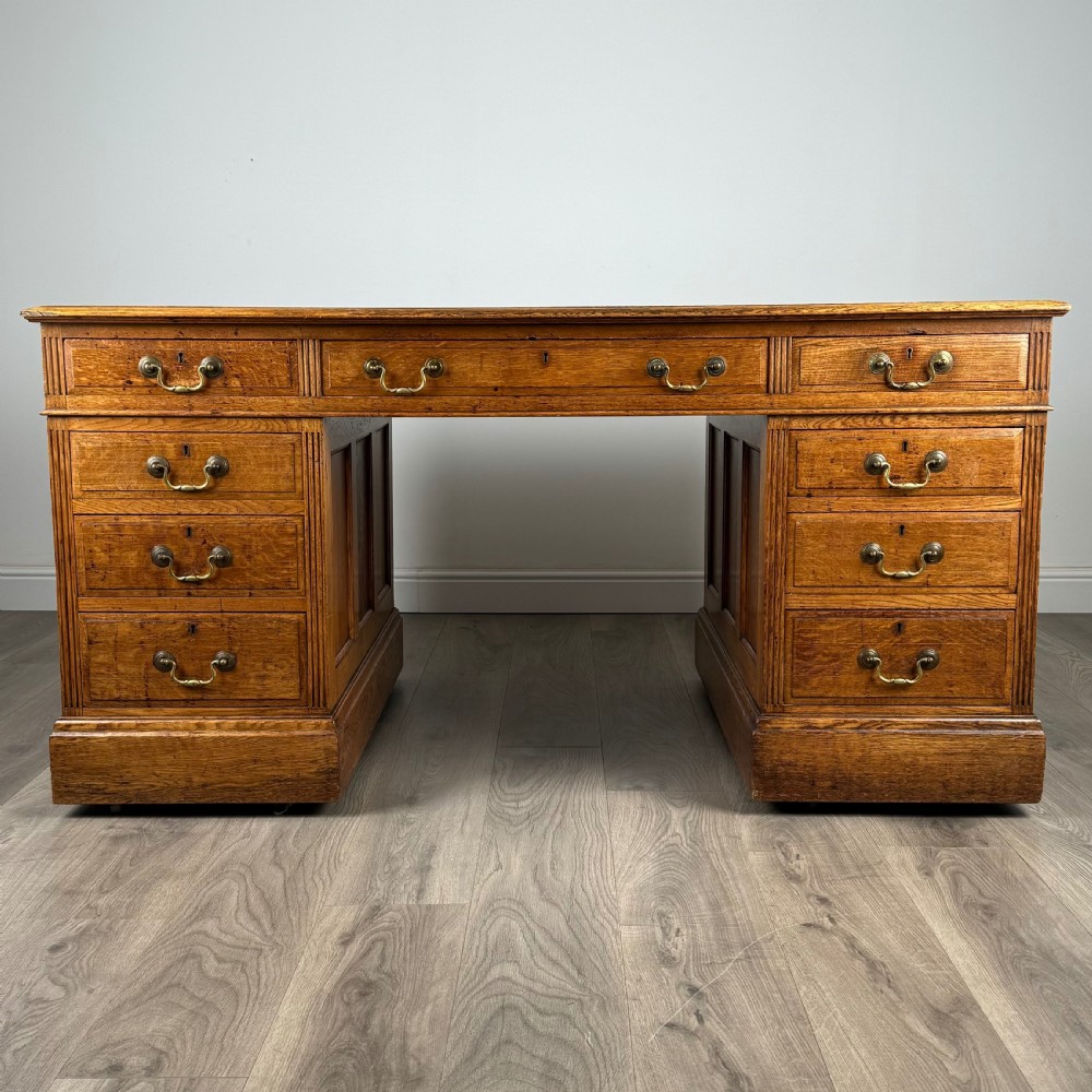  Antique 19th Century Golden Oak Pedestal Desk Of The Finest Quality 
