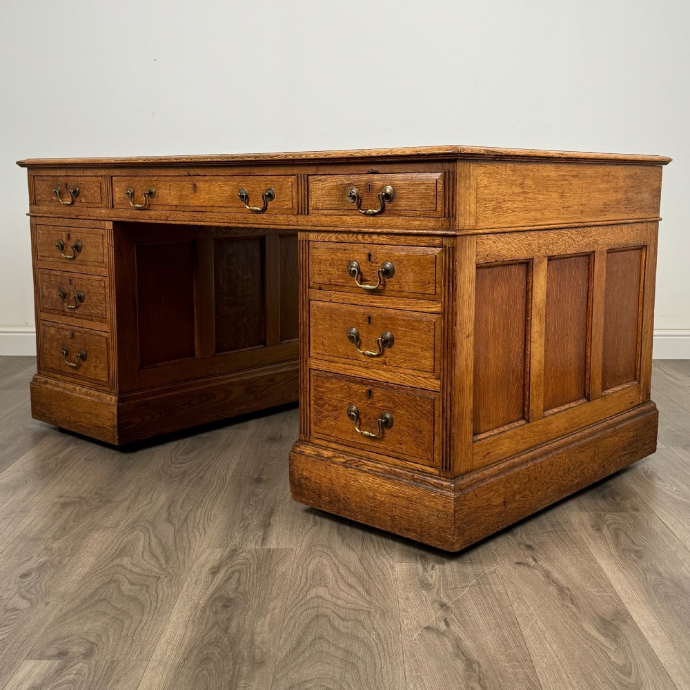  Antique 19th Century Golden Oak Pedestal Desk Of The Finest Quality 
 View II