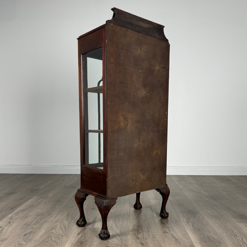Antique 20th Century Display Cabinet In Mahogany  View V