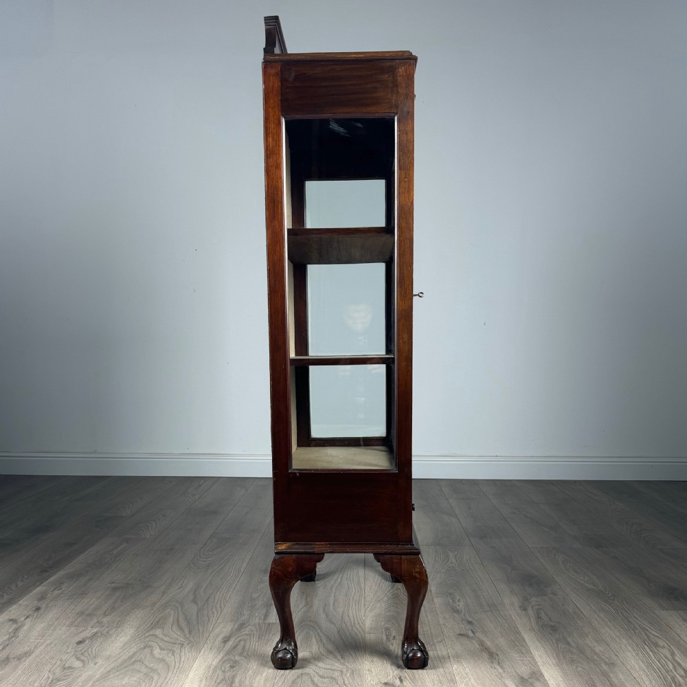 Antique 20th Century Display Cabinet In Mahogany  View VIII
