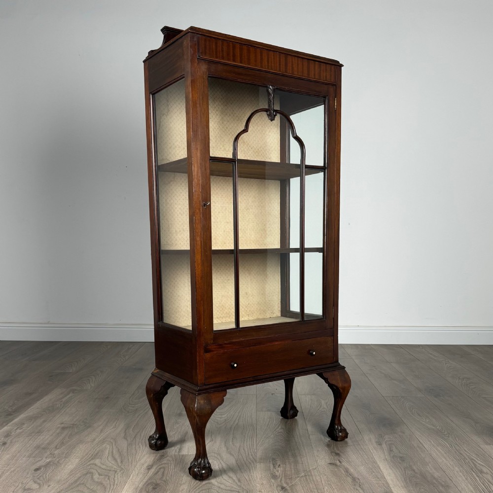 Antique 20th Century Display Cabinet In Mahogany  View IX