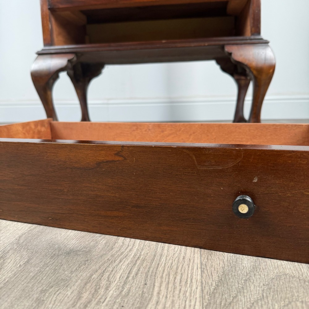 Antique 20th Century Display Cabinet In Mahogany  View XII