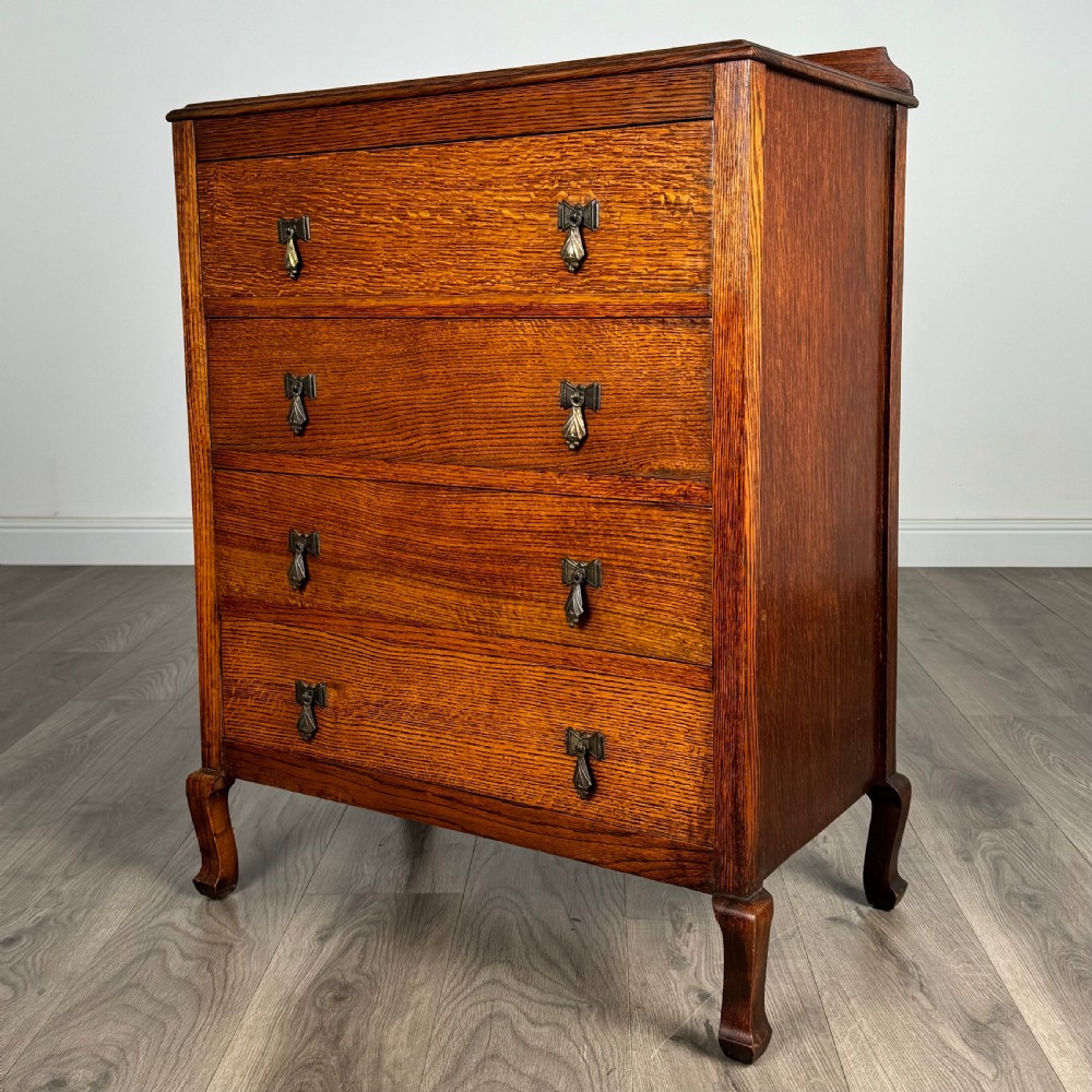 Antique 20th Century Chest Of Drawers In Oak  View II