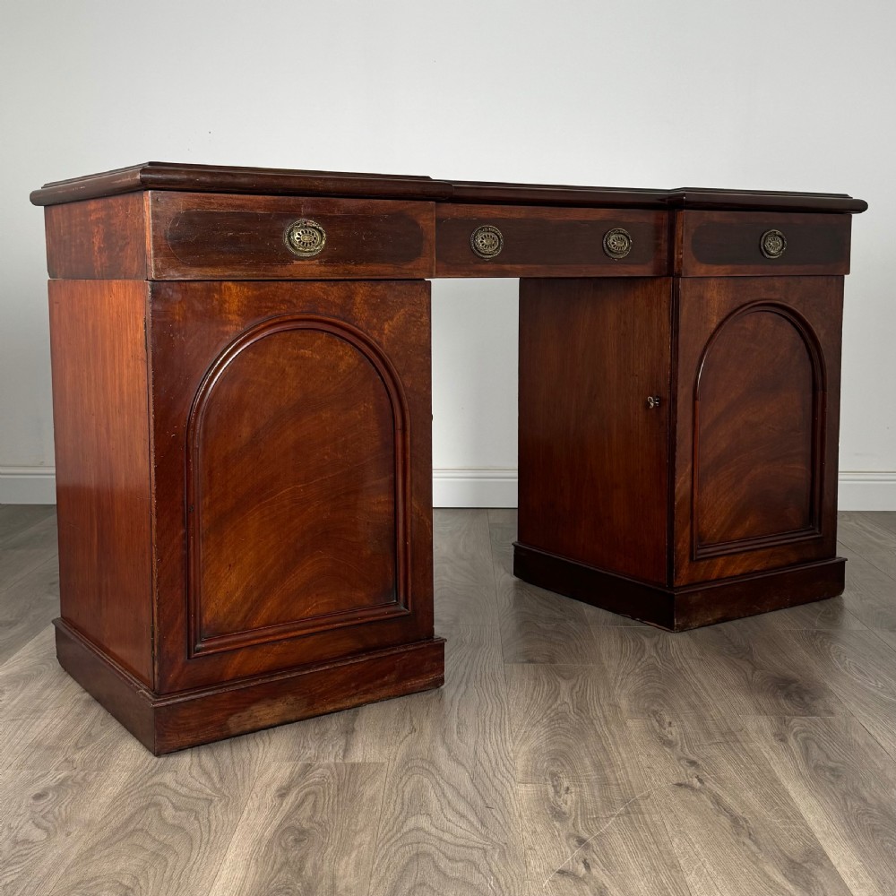 Antique 18th Century Pedestal Sideboard In Mahogany  View IX