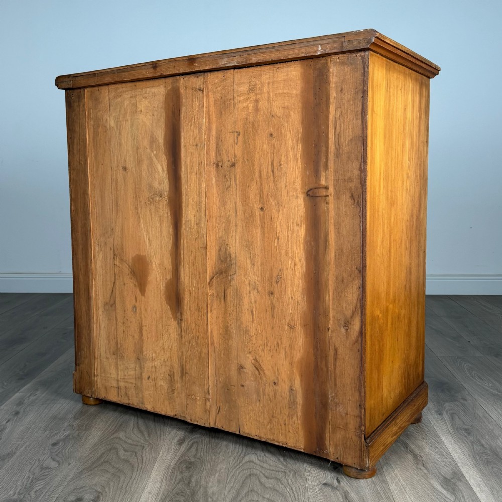  Antique Late 19th Century Fine Quality Chest Of Drawers In Oak 
 View VI