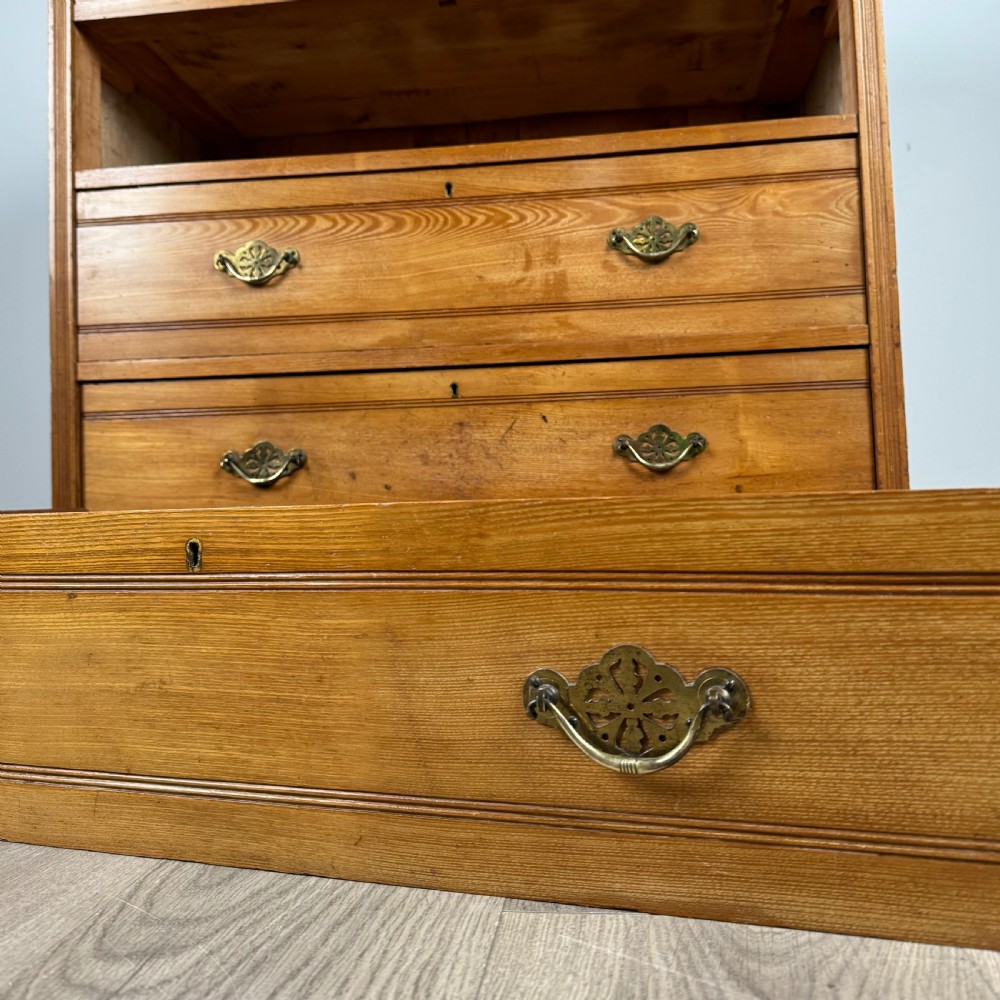  Antique Late 19th Century Fine Quality Chest Of Drawers In Oak 
 View XI