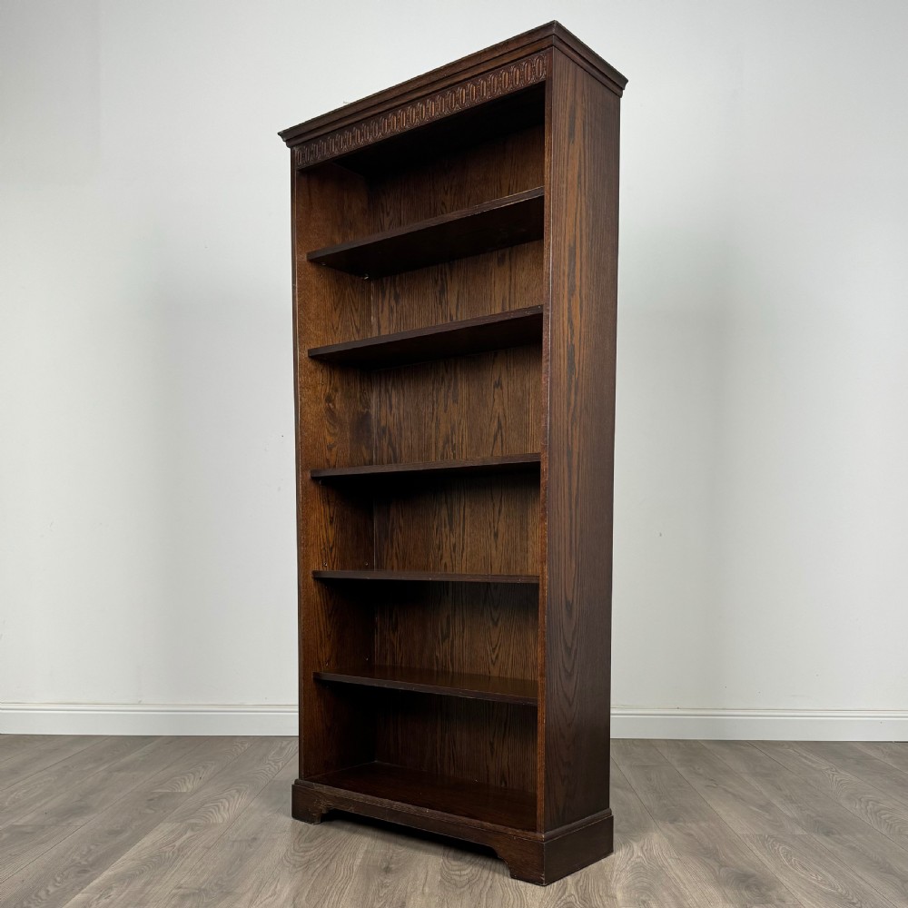  Antique 20th Century Open Bookcase In Oak 
 View II
