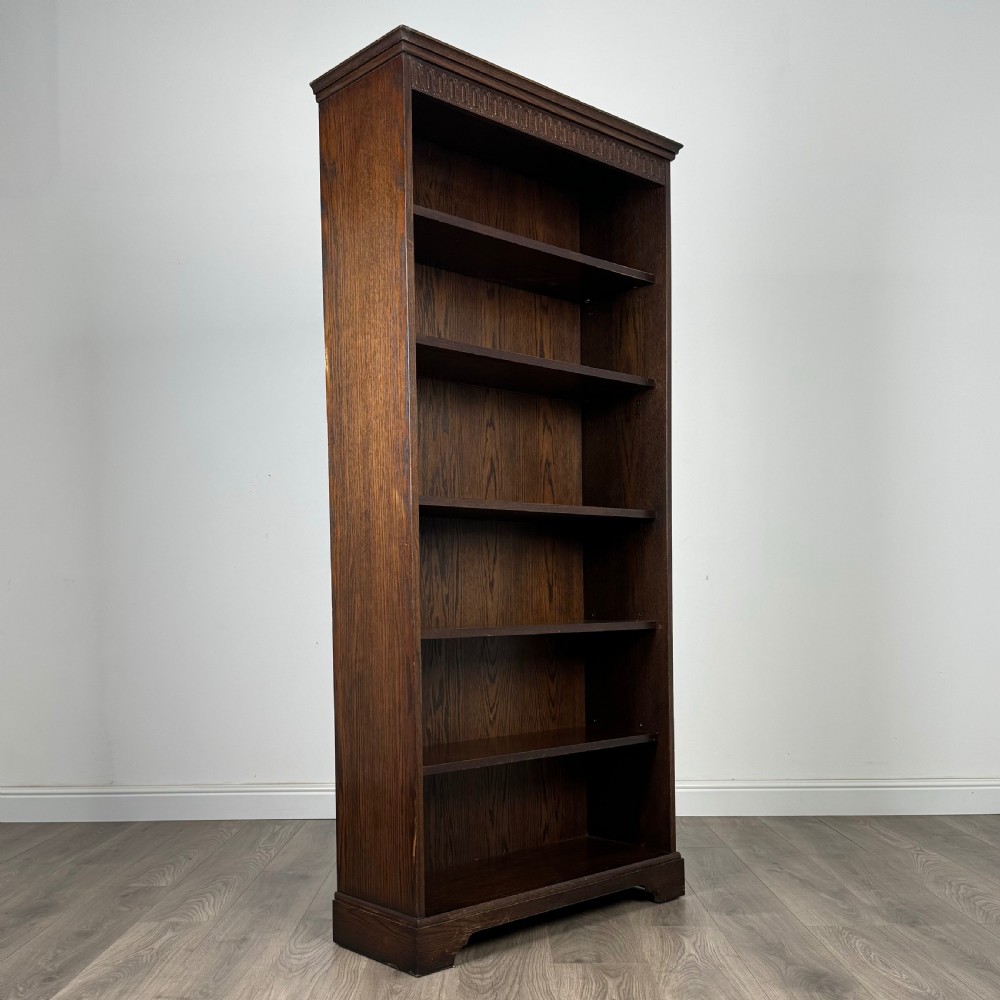  Antique 20th Century Open Bookcase In Oak 
 View VIII