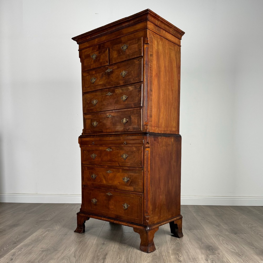 Antique Early 18th Century Dwarf Chest On Chest In Walnut  View II