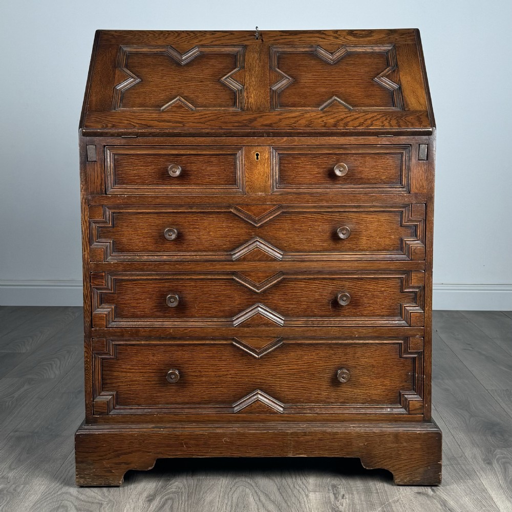 Antique 20th Century Jacobean Style Bureau In Oak 