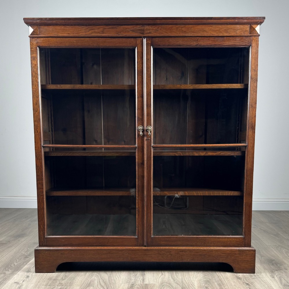 Antique 20th Century Display Cabinet In Oak 
