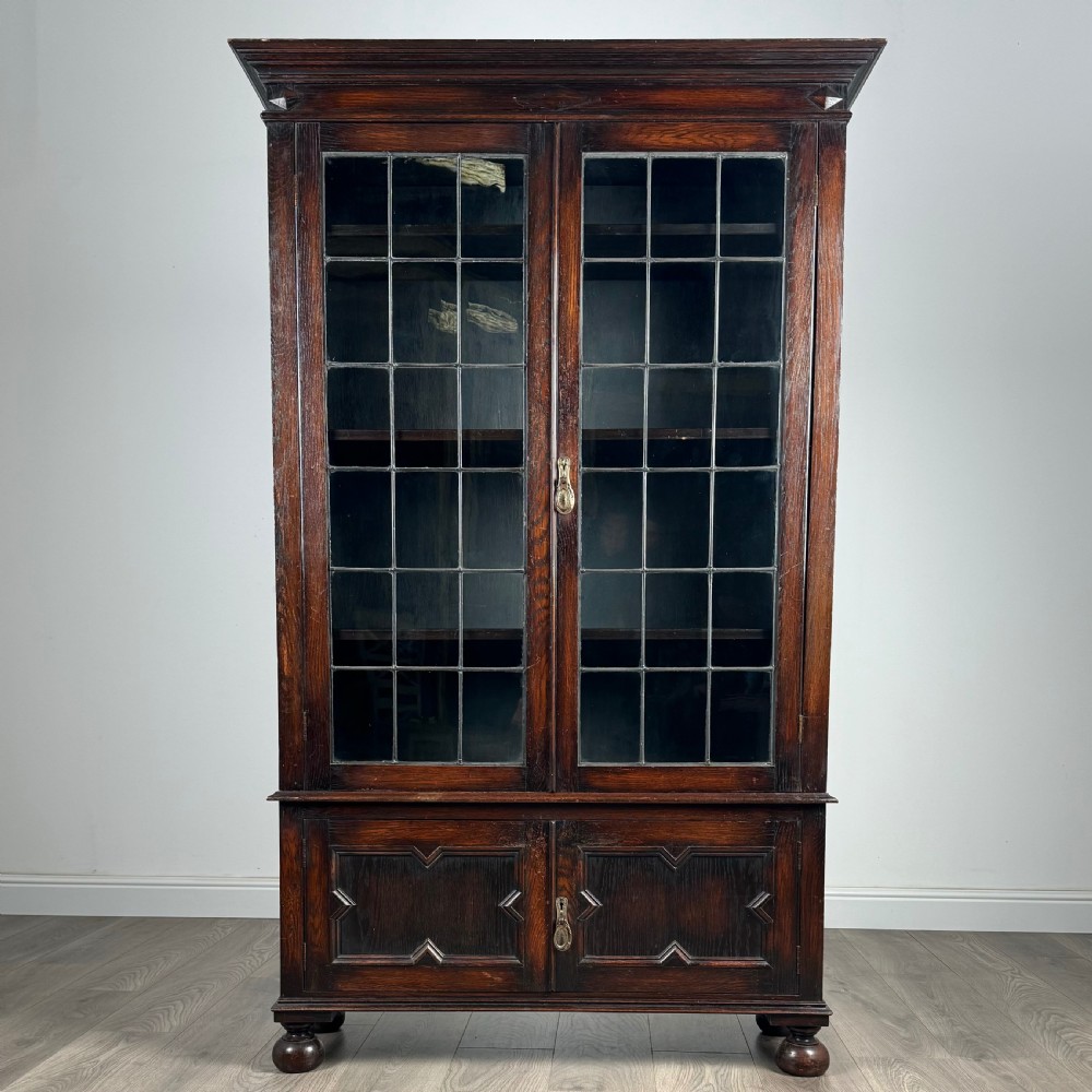 Antique 20th Century Oak Display Cabinet 
