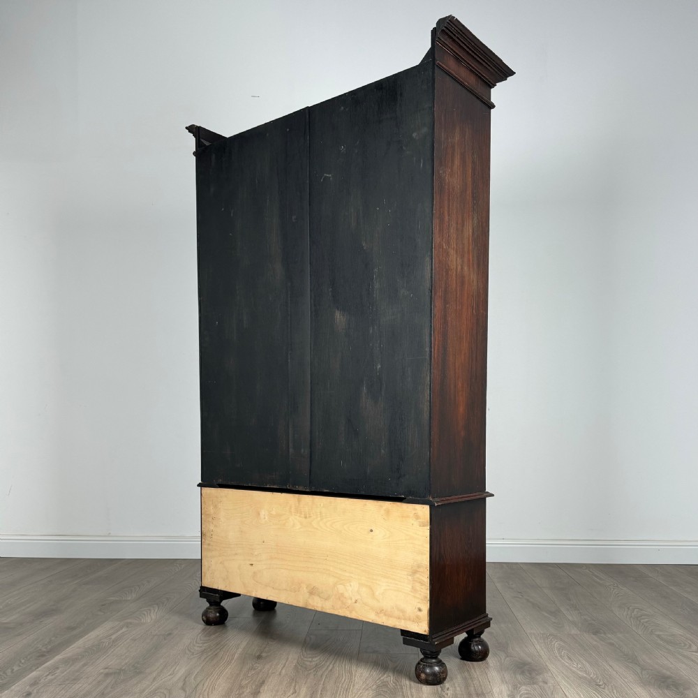 Antique 20th Century Oak Display Cabinet 
 View VII