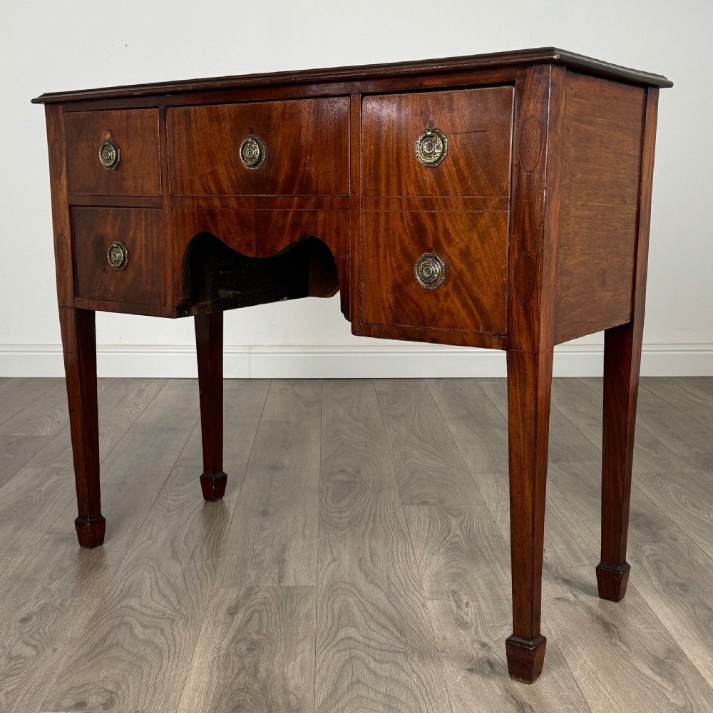 Antique Early 19th Century Sideboard In Mahogany 
 View II