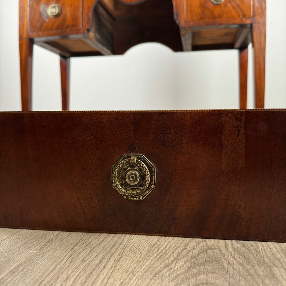 Antique Early 19th Century Sideboard In Mahogany 
 View XI