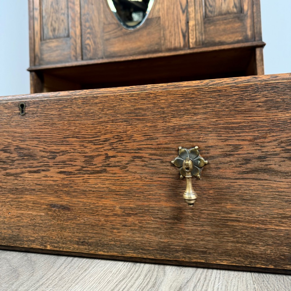 Antique 20th Century Good Quality Wardrobe In Oak 
 View XI