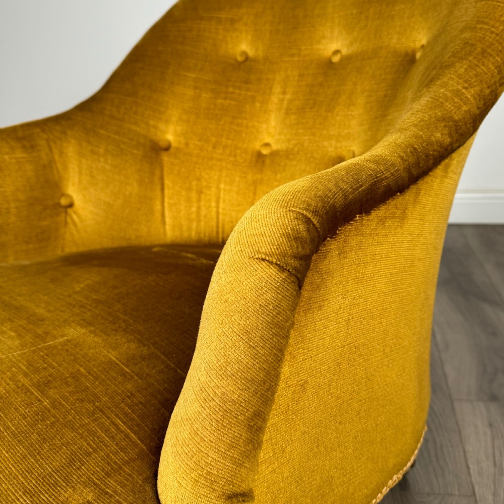  Antique 20th Century Tub Chair In Mahogany 
 View X