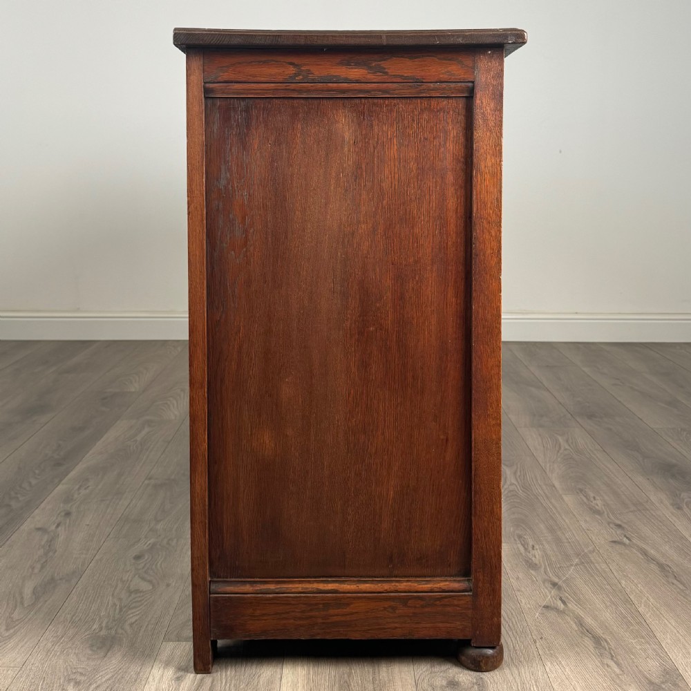 Antique 20th Century Sideboard In Oak 
 View VIII