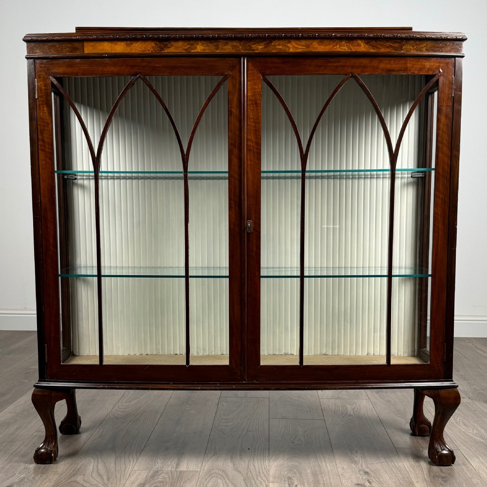 Antique 20th Century Display Cabinet In Mahogany 
