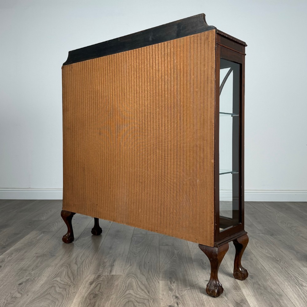 Antique 20th Century Display Cabinet In Mahogany 
 View VII