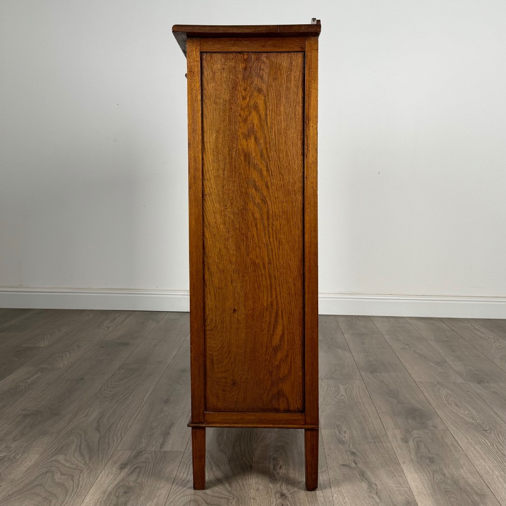  Antique 20th Century Display Cabinet In Oak 
 View IV