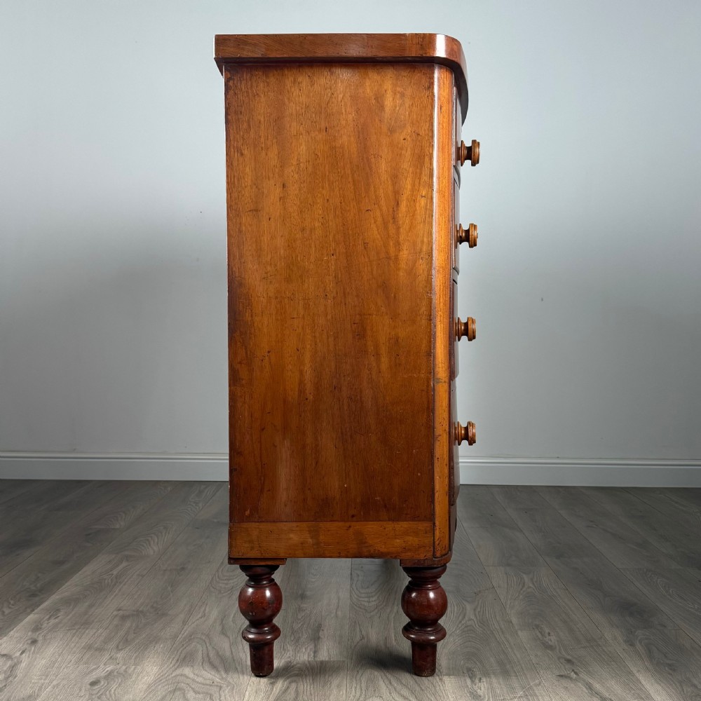 Antique 19th Century Bow Fronted Chest Of Drawers In Mahogany 
 View VII