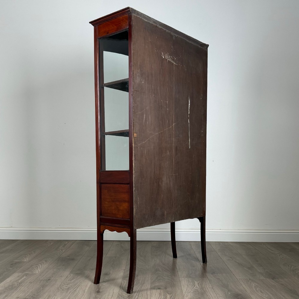 Antique 20th Century Inlaid Display Cabinet In Mahogany 
 View V