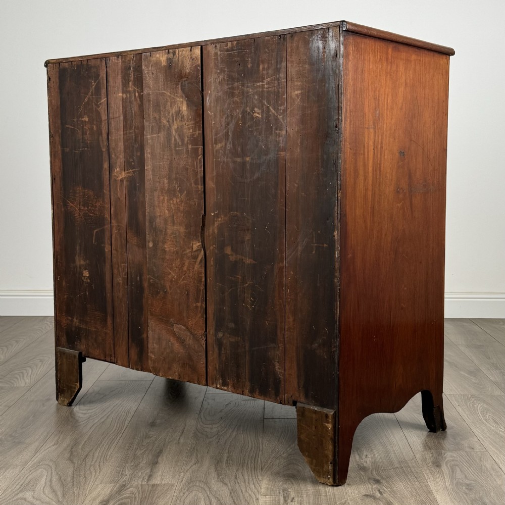 Antique 18th Century Chest Of Drawers In Mahogany 
 View VI