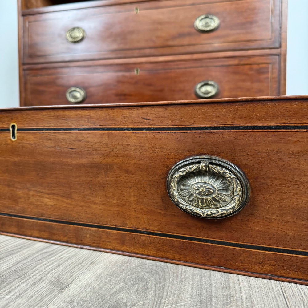 Antique 18th Century Chest Of Drawers In Mahogany 
 View XI