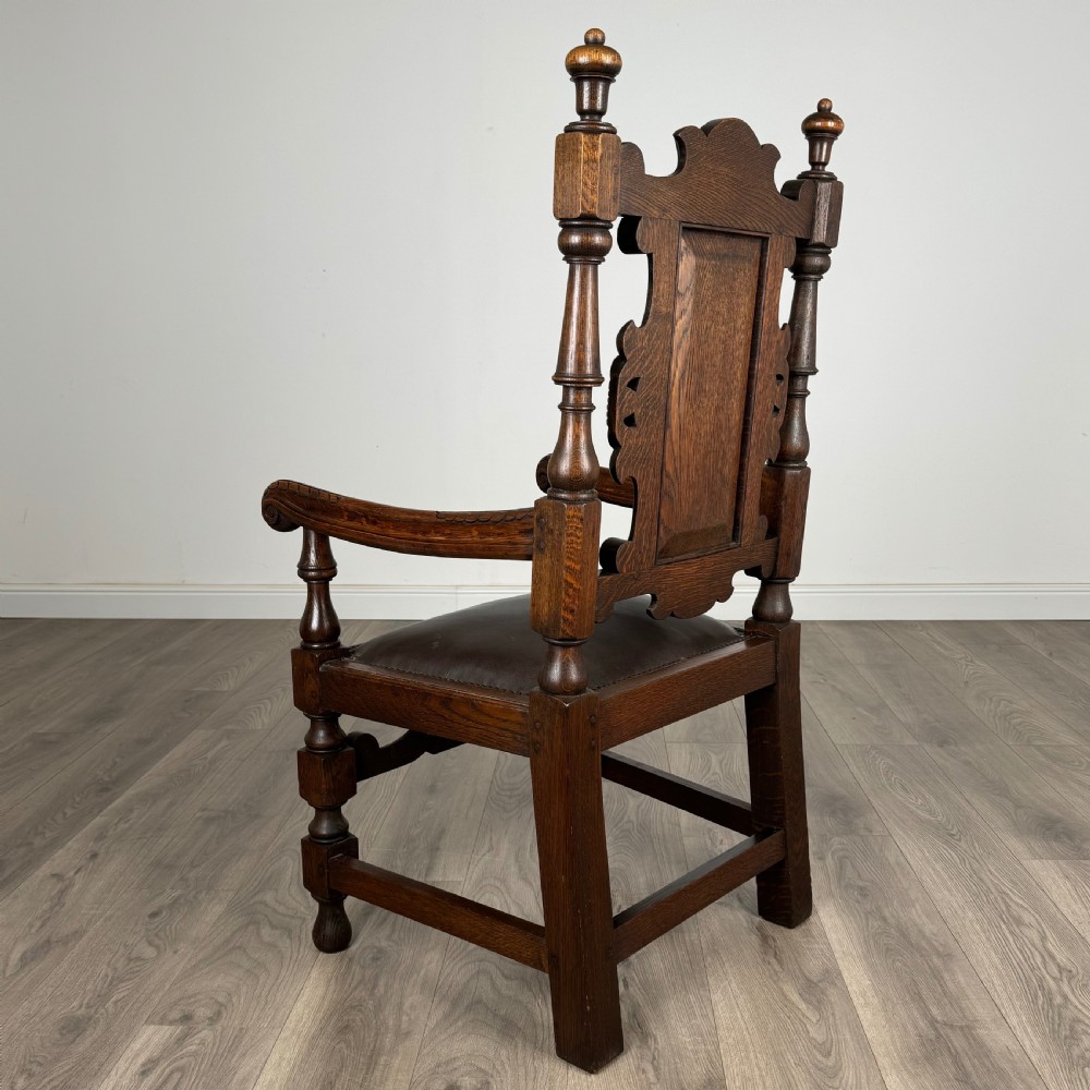 Antique 20th Century Pair Of Fine Quality Armchairs In Oak 
 View IV
