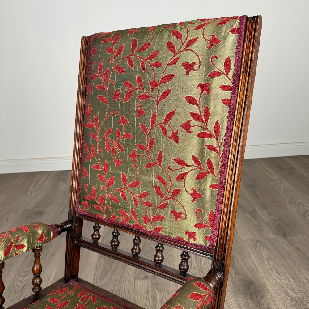 Antique 20th Century American Rocking Chair In Beech 
 View IX