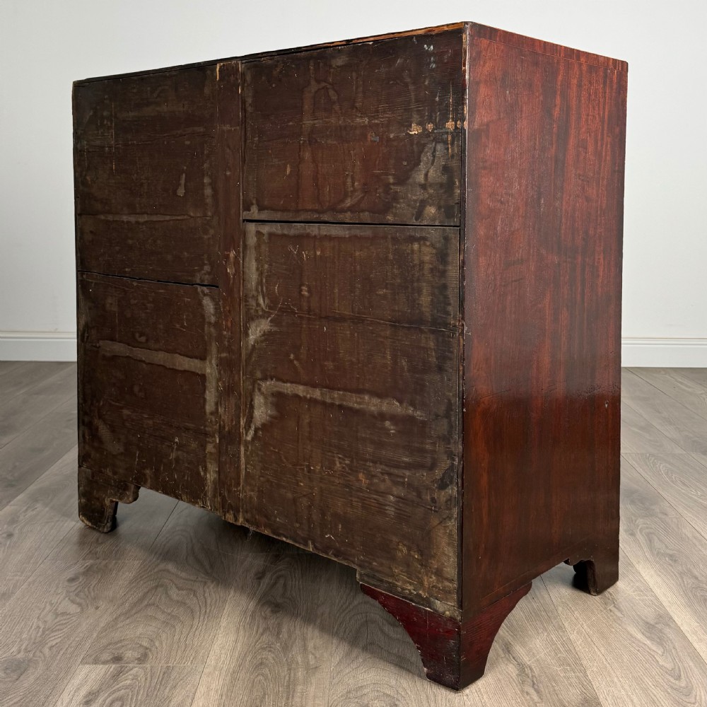 Antique 18th Century Chest Of Drawers In Mahogany 
 View VI