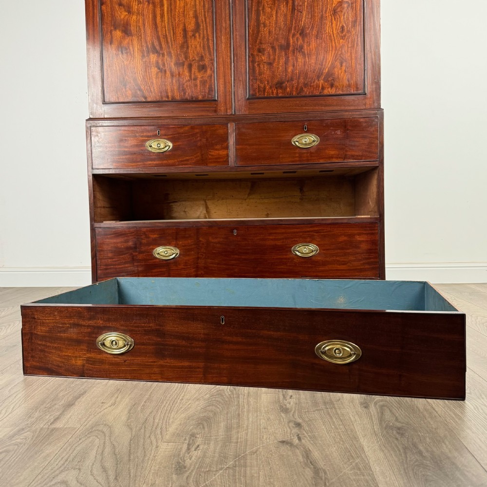 Antique 18th Century Fine Quality Linen Press Cupboard 
 View XI
