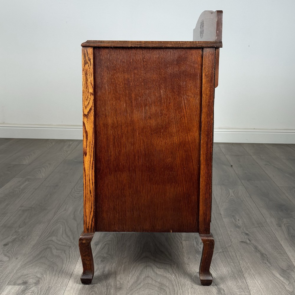  Antique 20th Century Chest Of Drawers In Oak 
 View III