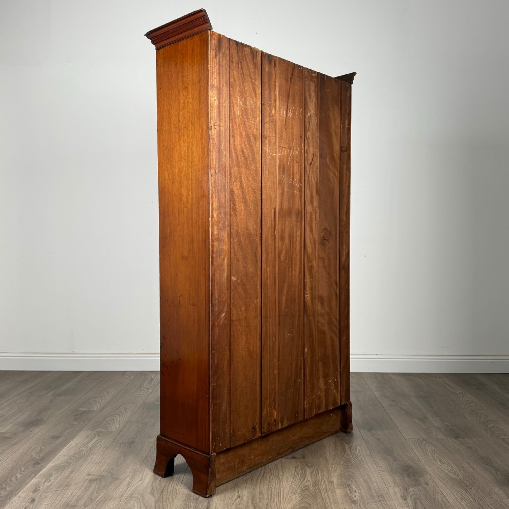  Antique 20th Century Open Bookcase In Mahogany 
 View IV