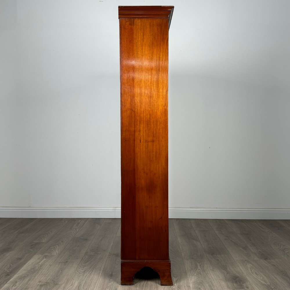  Antique 20th Century Open Bookcase In Mahogany 
 View VII