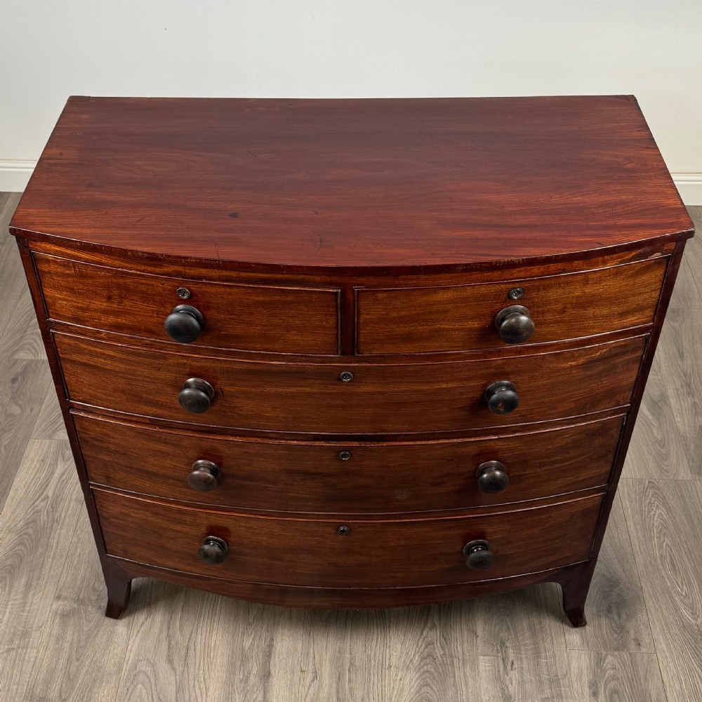 Antique 18th Century Bow Fronted Chest Of Drawers In Mahogany 
 View IX