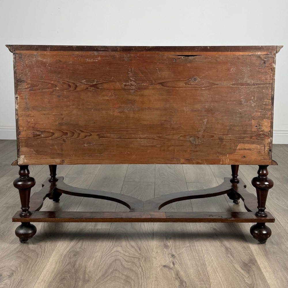 Antique 17th Century William And Mary Chest Of Drawers In Walnut 
 View VI
