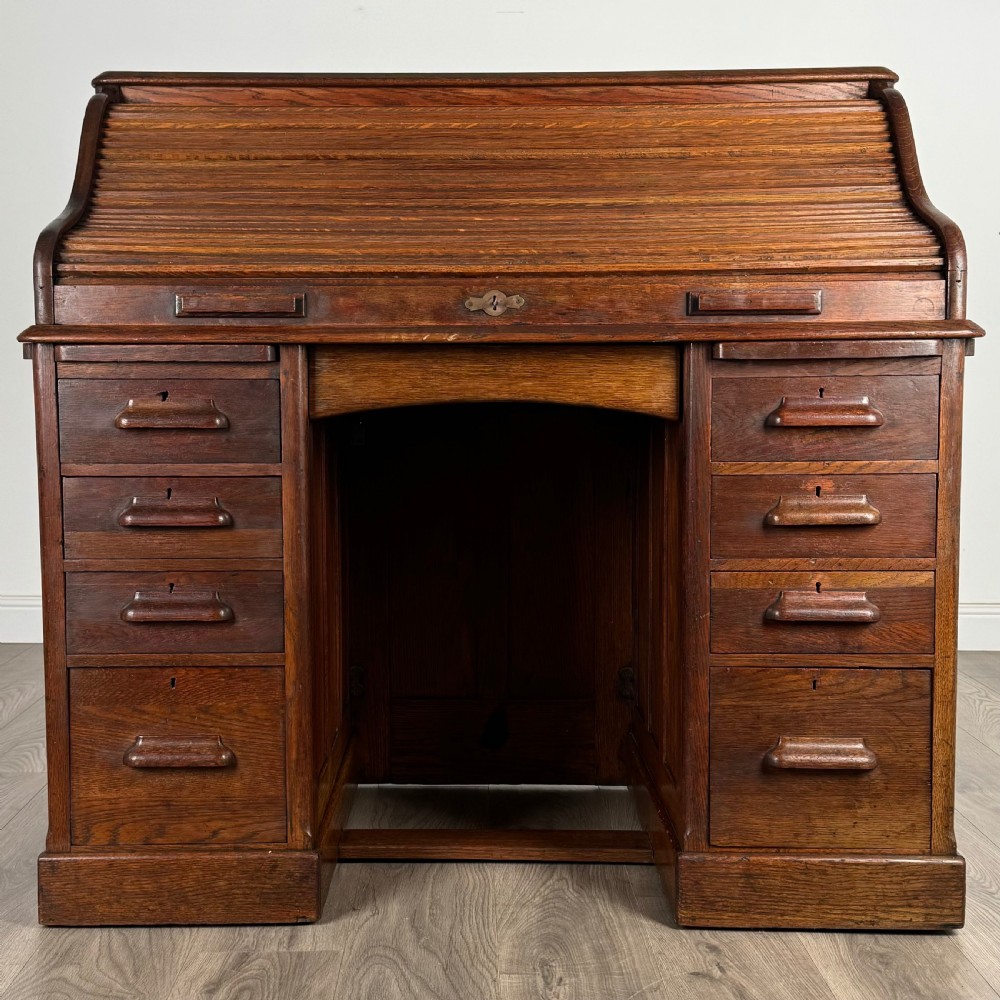 Antique 20th Century Roll Top Desk In Oak 