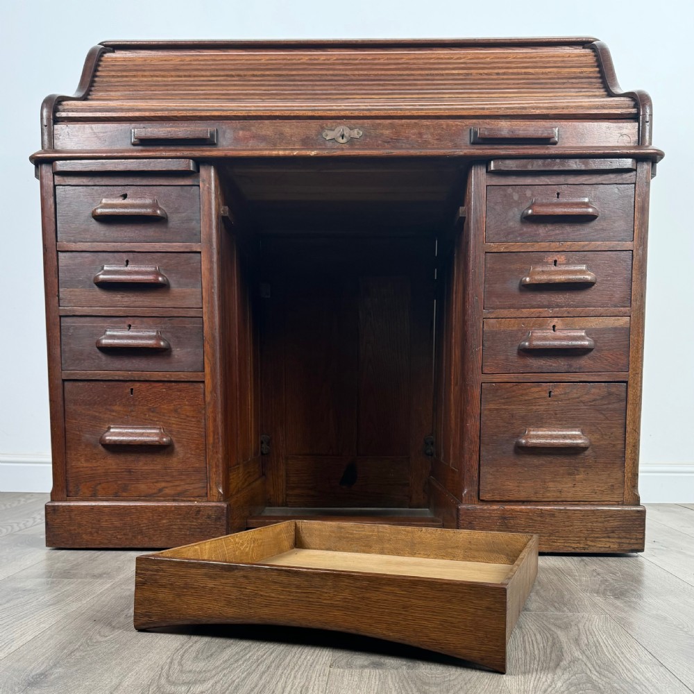  Antique 20th Century Roll Top Desk In Oak  View XII