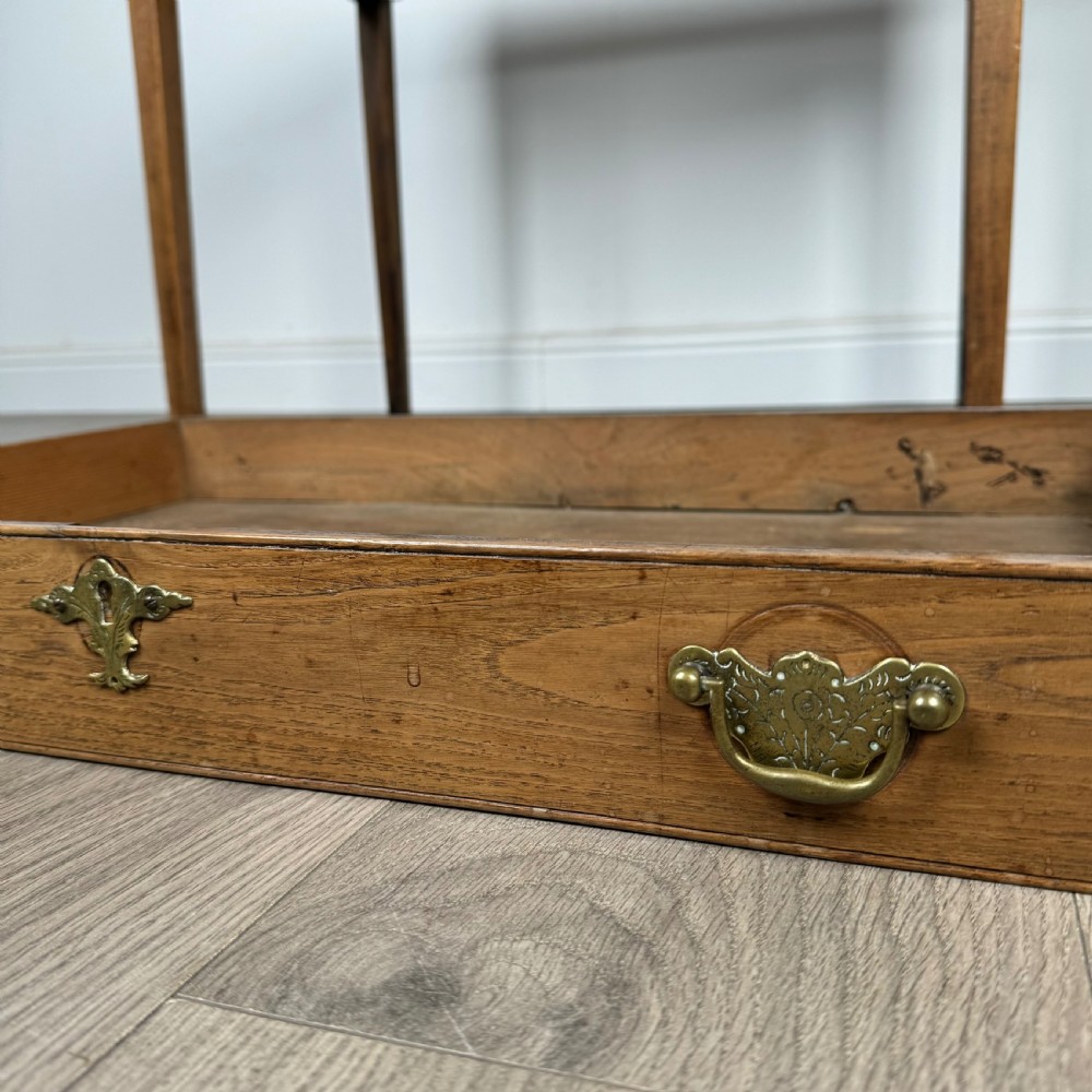 Antique 18th Century Side Table In Oak 
 View XI