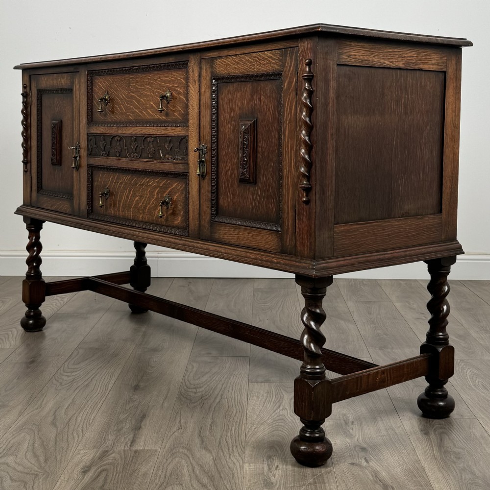 Antique 20th Century Barley Twist Sideboard In Oak 
 View III