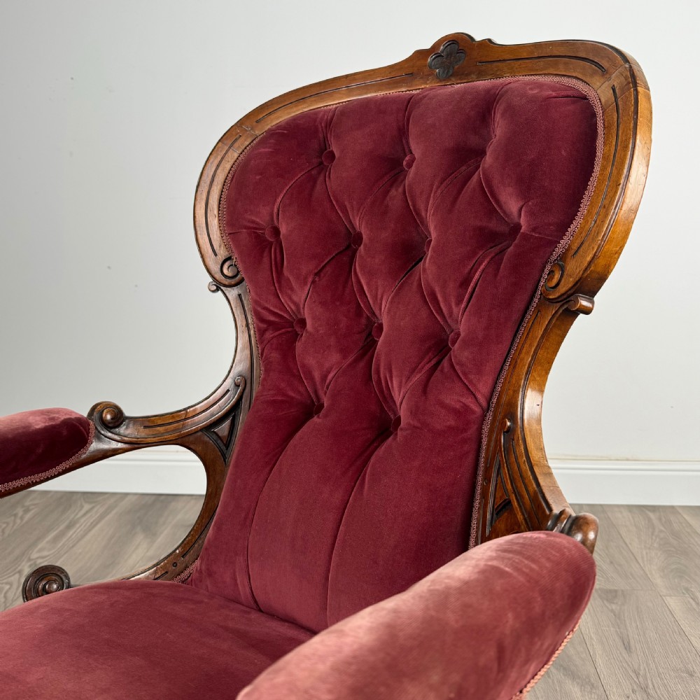Antique 19th Century Open Armchair In Walnut  View XI