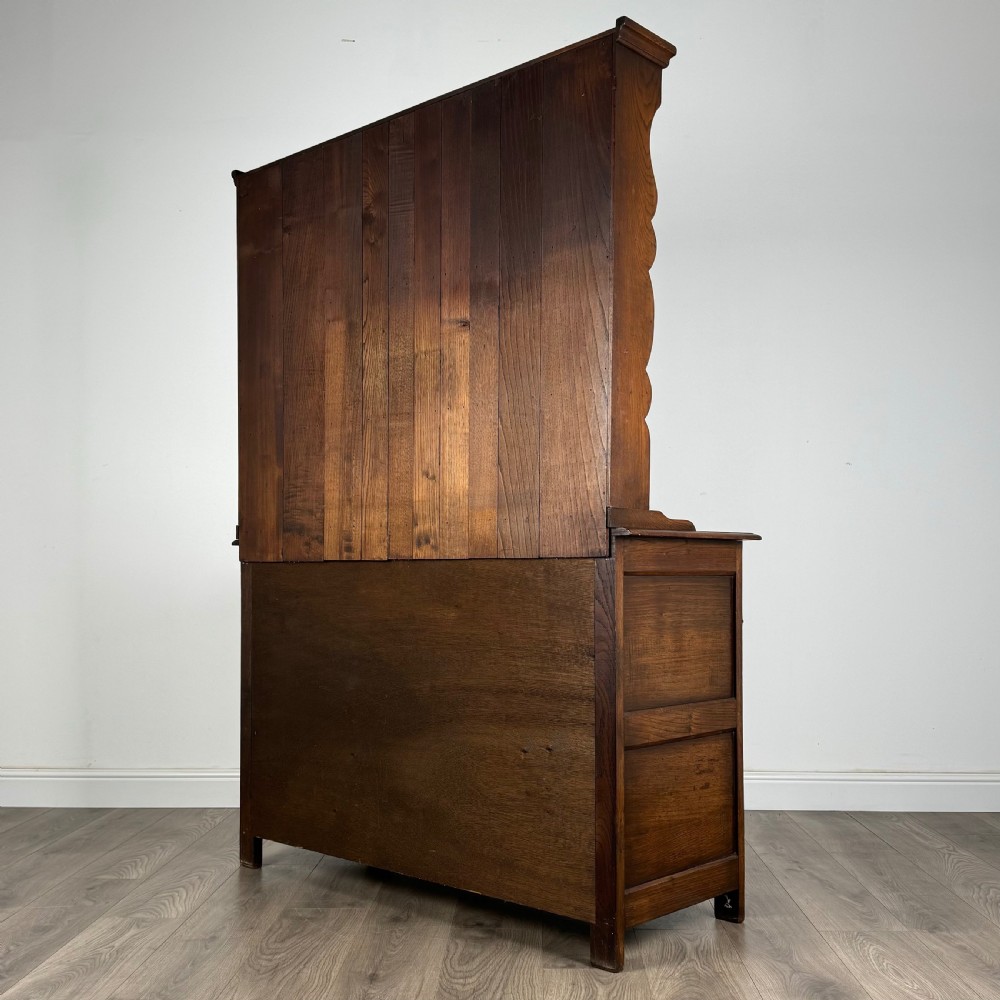  Antique 20th Century Dresser In Oak View IX