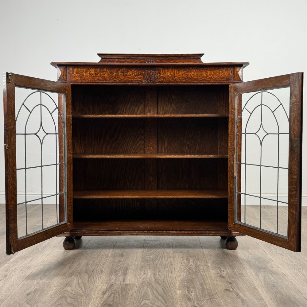 Antique 20th Century Display Cabinet In Oak 
 View II