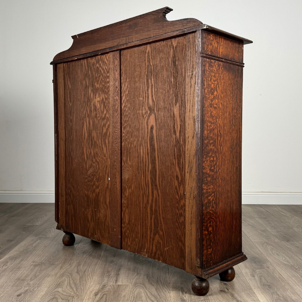 Antique 20th Century Display Cabinet In Oak 
 View V