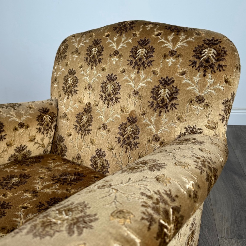 Antique 20th Century Armchair In Carved Oak 
 View IX