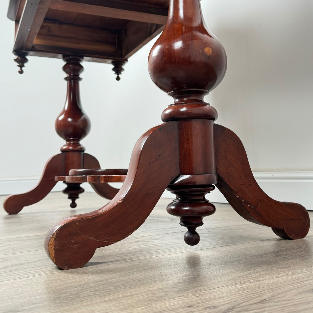 Antique 19th Century Washstand In Mahogany  View XII
