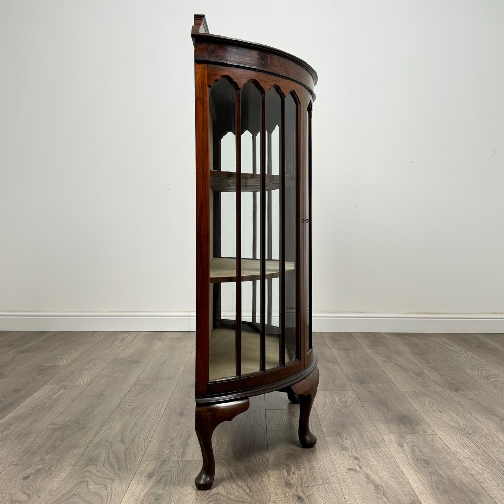 Antique 20th Century Bow Fronted Display Cabinet In Walnut 
 View IX