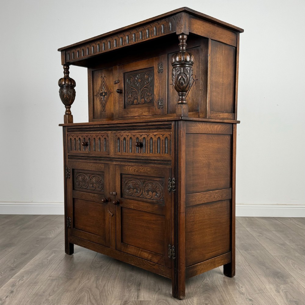 Antique 20th Century Court Cupboard In Oak 
 View III
